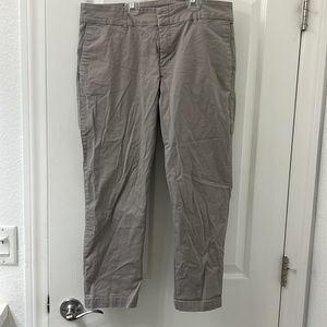 DONATING 4/25/23: 🏖️KUT from the cloth grey crop pants 👖
